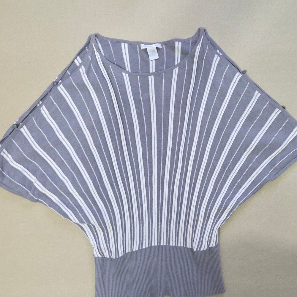 Design History woman's top size M